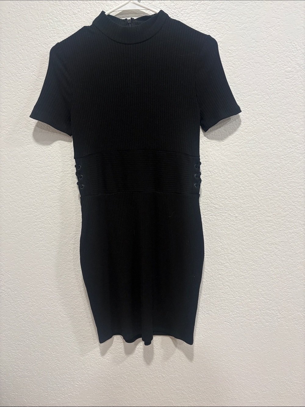 Express Black Short-Sleeve Ribbed Mock Neck Mini Dress